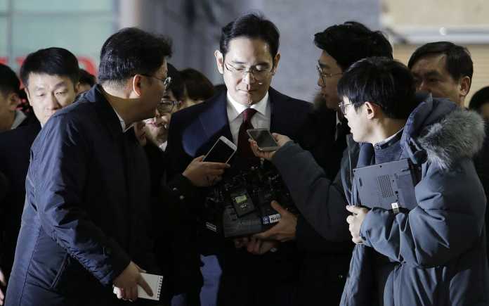Terjerat Skandal Suap, Bos Samsung Ditangkap