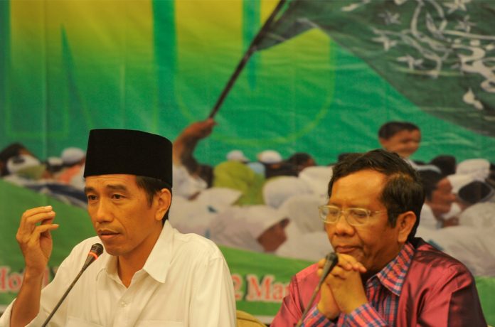 Jokowi, ‘Korban Politik’ Mahfud MD