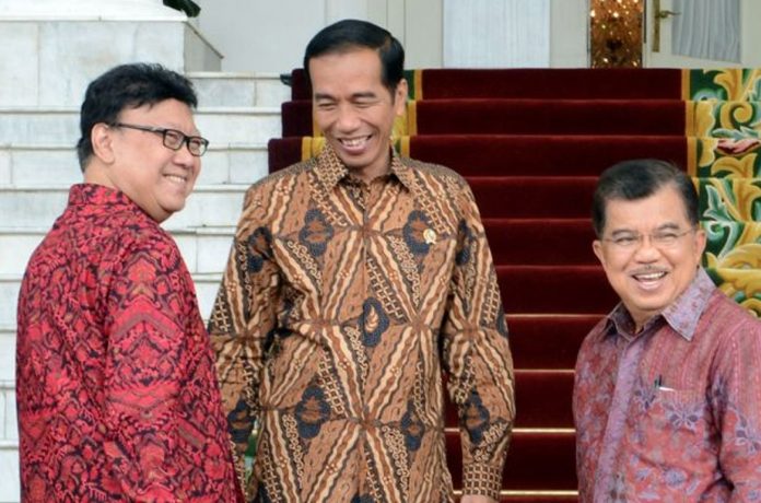 Jokowi Pelihara ‘Menteri Ngaco’