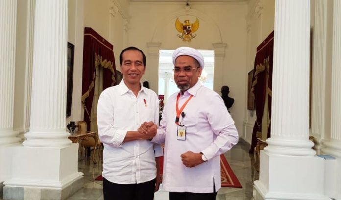 Ngabalin Pelindung Baru Jokowi