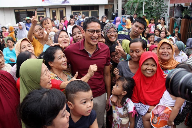 Jokowi-Prabowo Berebut Emak-Emak
