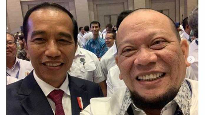 La Nyalla: Prabowo, Pimpin Salat Dong