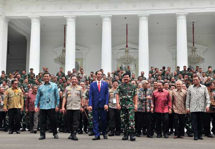 Jokowi dwifungsi
