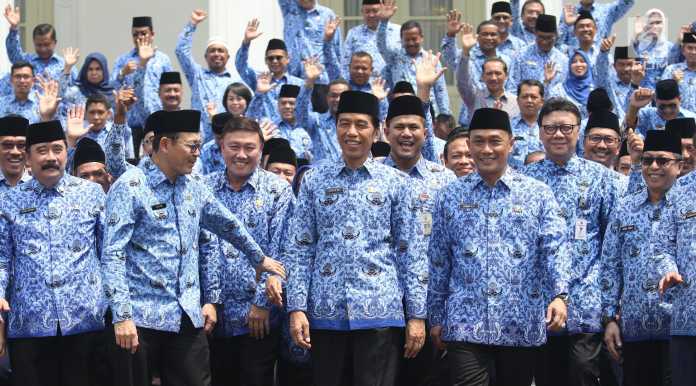 Di Balik Jokowi Tak Cuti
