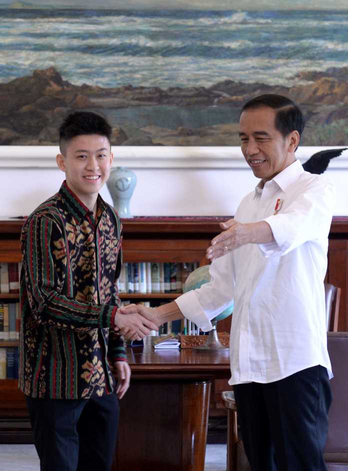 Jokowi Rising Bersama Rich Brian?