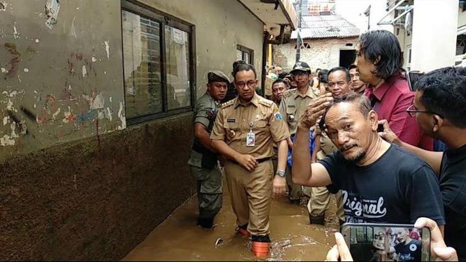 Banjir Jakarta, Antara Anies dan Soeharto
