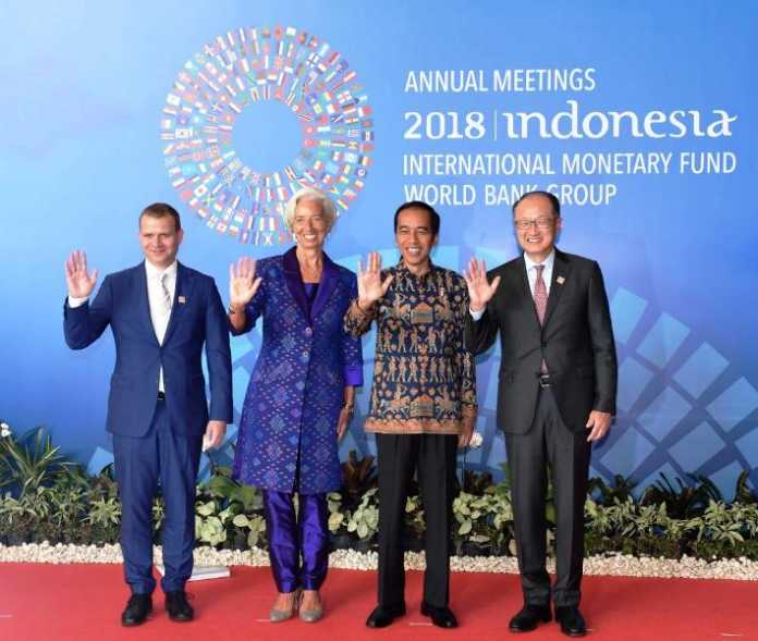 Presiden Jokowi di pertemuan tahunan IMF-Bank Dunia di Bali pada 2018
