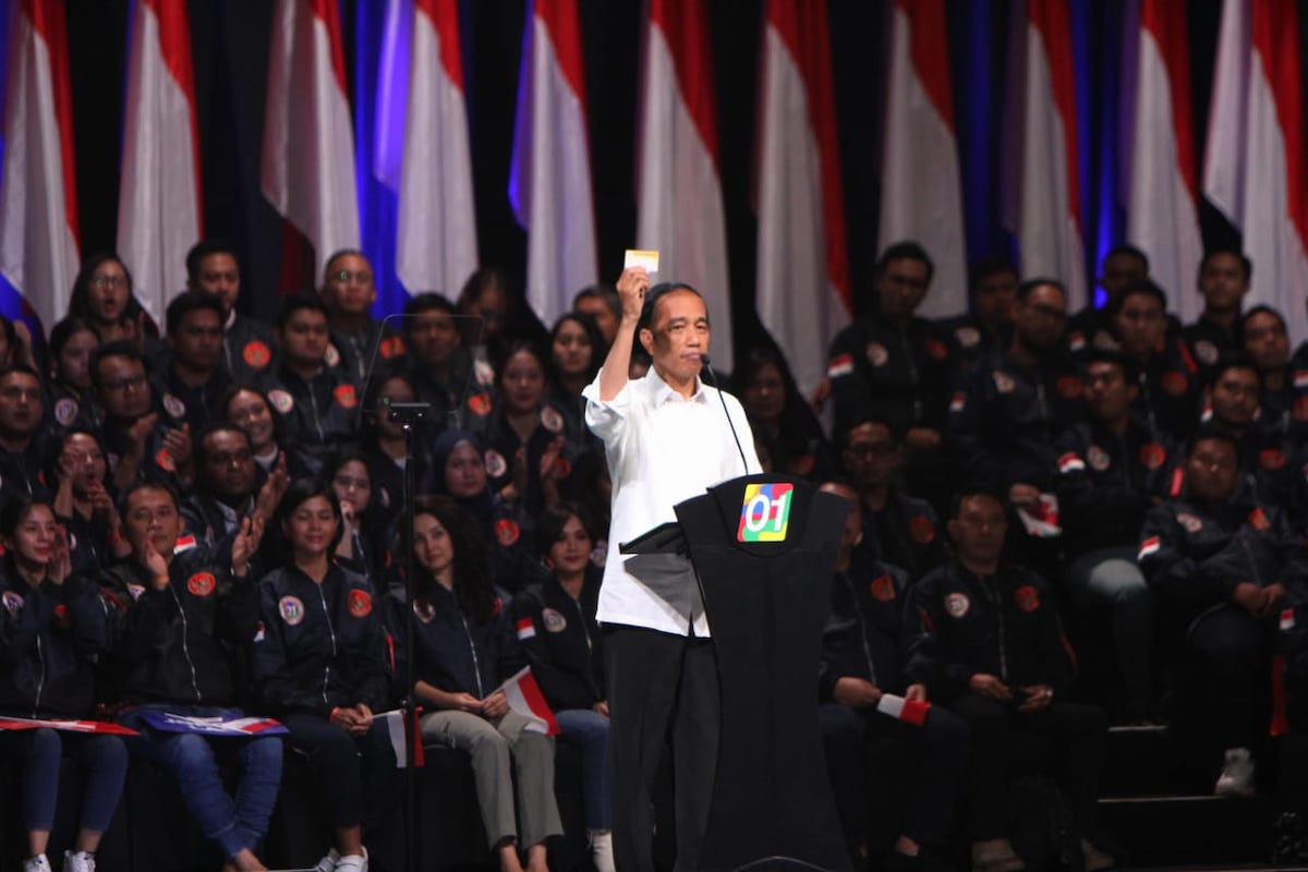 Mempertanyakan Kebijakan Kartu Pra-kerja Jokowi