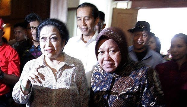 Jokowi Rugi Jika Risma Jadi Mensos?
