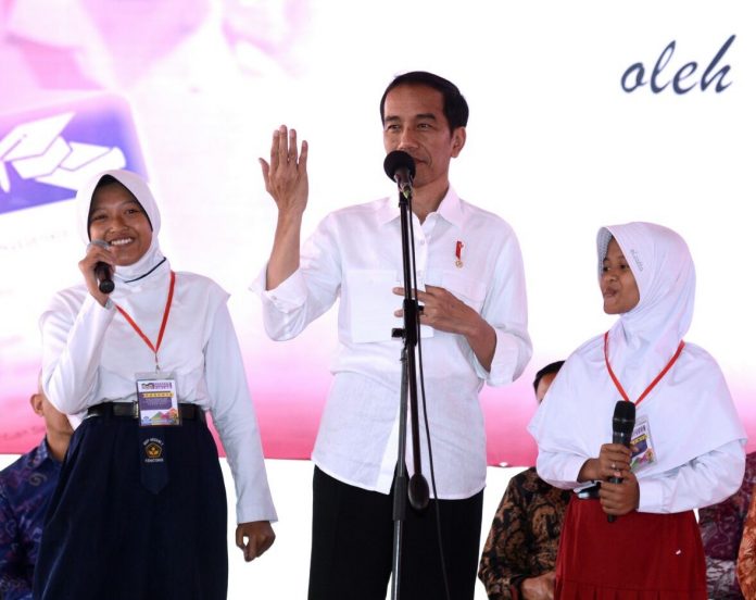 Saatnya Jokowi Bantu Sri Mulyani?