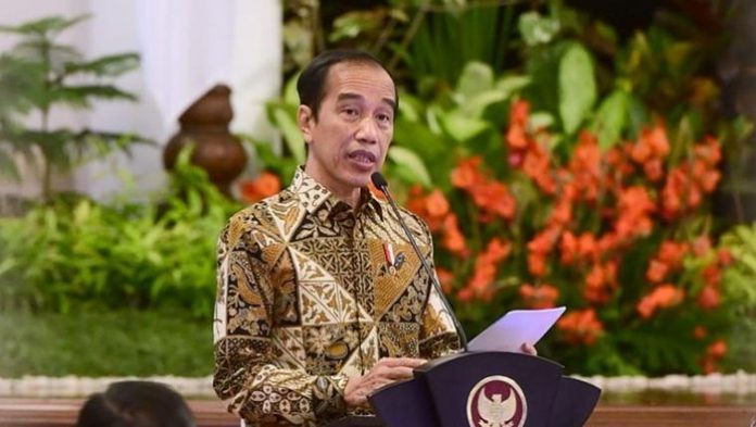 Jokowi Justru Butuhkan UU ITE?
