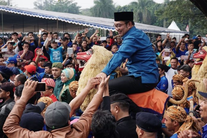 Ridwan Kamil ‘Ungguli’ Jokowi?