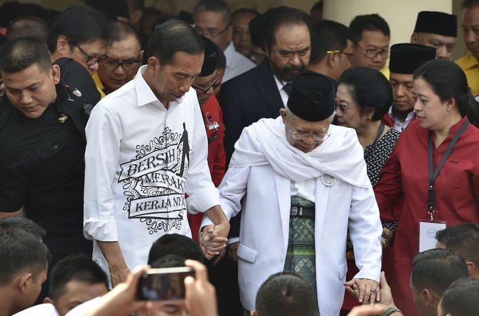 Presiden Joko Widodo (Jokowi) dan Wakil Presiden Ma’ruf Amin (kanan). (Foto: Antara)