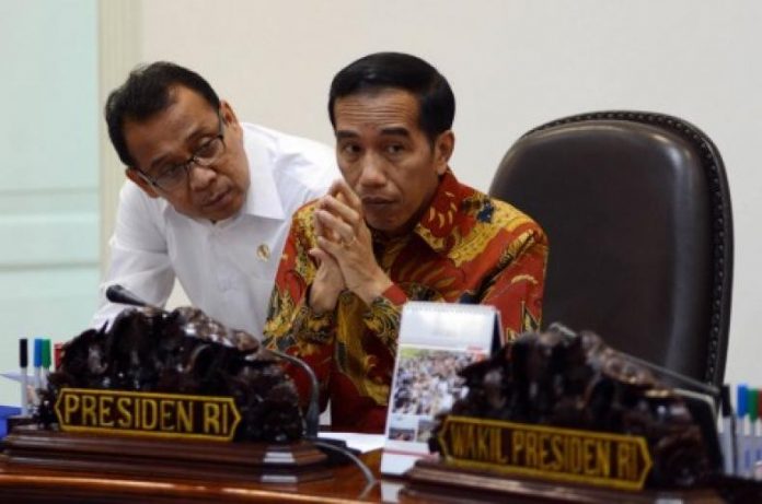 Hanya Pratikno Yang Dipercaya Jokowi