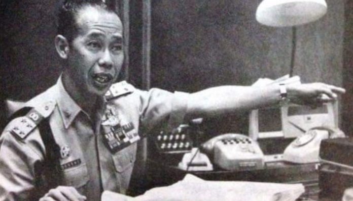 Jenderal Hoegeng Polisi Jujur Yang Disingkirkan Soeharto