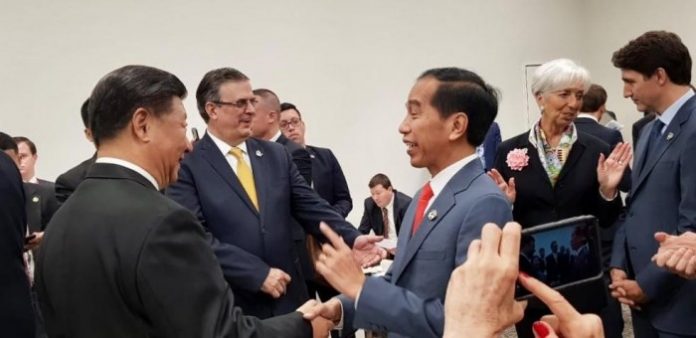 Jokowi Terjebak Vaccine Nationalism