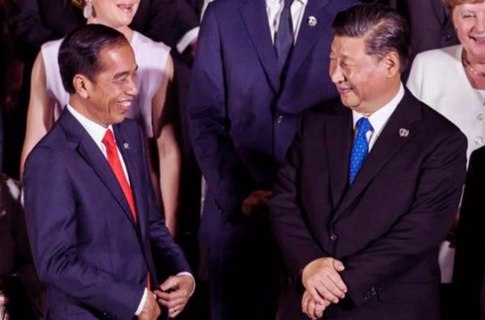 Jokowi dan Jebakan Vaksin Tiongkok