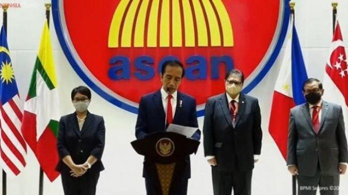 Mengapa ASEAN Undang Jenderal Hlaing