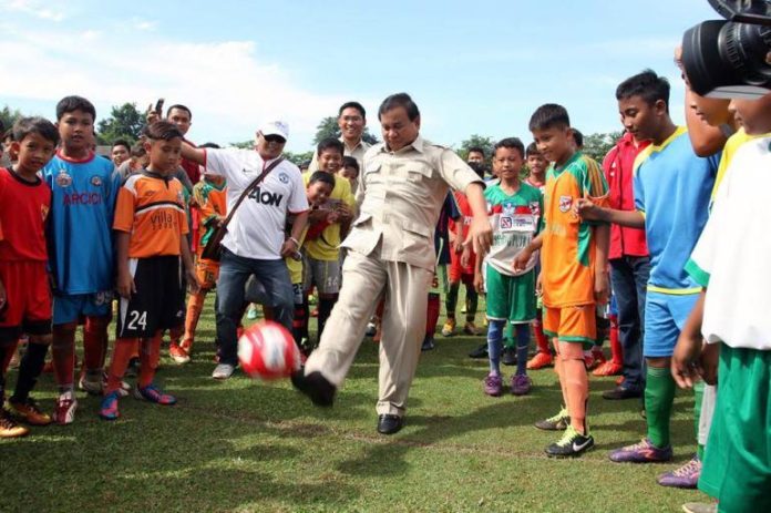 prabowo pahlawan sepak bola indonesia