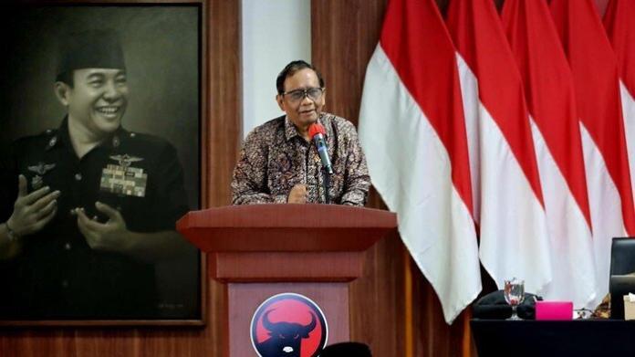 Mahfud Jadi “Senjata” Megawati?