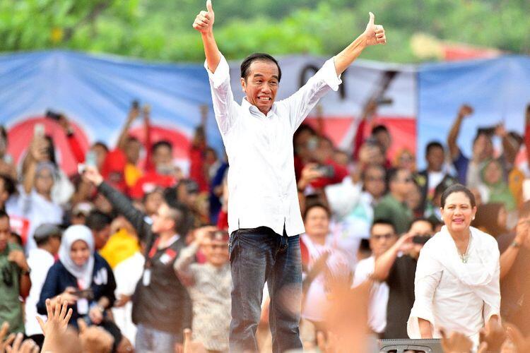 Ada Udang Di Balik Relawan Jokowi 