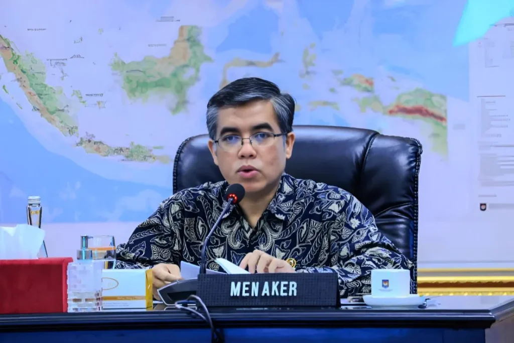 yassierli phk dan kegagalan menteri dosen