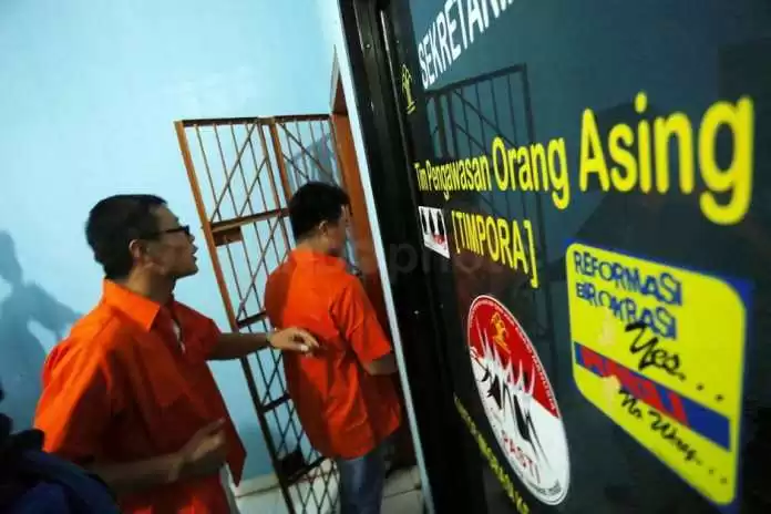 Membanjirnya TKA Ilegal