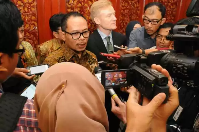 Akses tenaga kerja indonesia