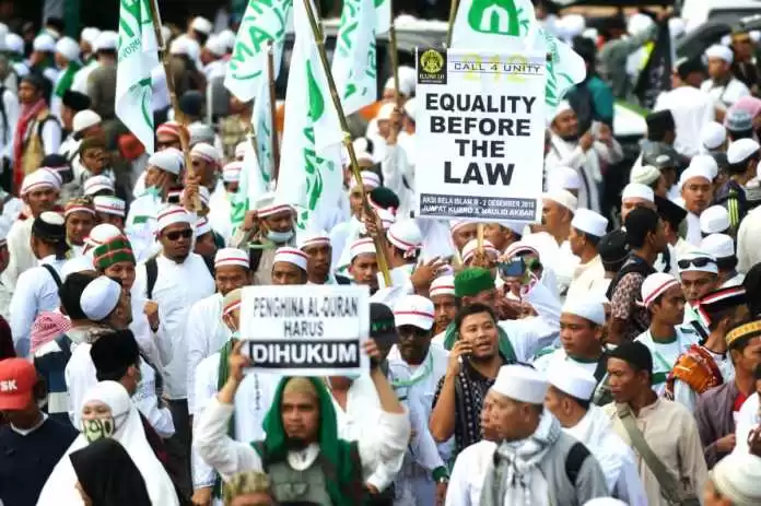 Isu Agama dalam Pilkada putara dua1