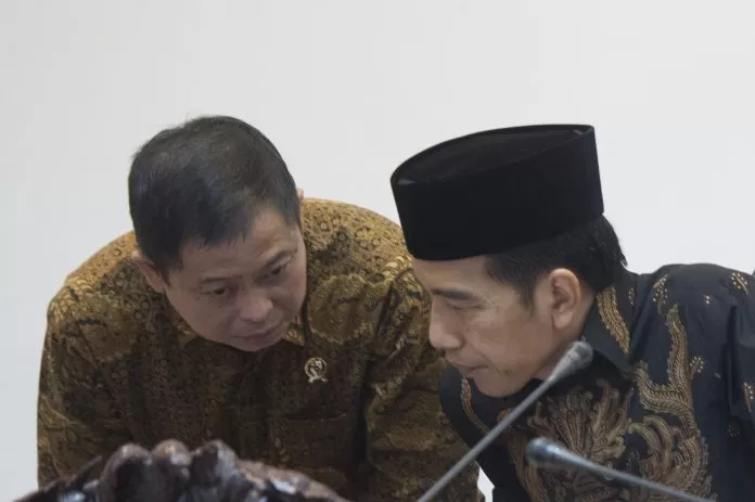 ‘Hukuman’ Jokowi Buat Jonan