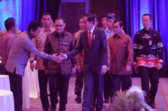 Siapa Sponsor UU, Pak Jokowi?