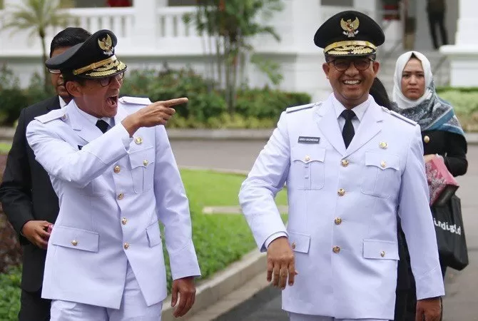 Jajan Plus Anies - Sandi