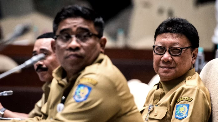 Mendagri TGUPP, Mendagri Pilih Kasih?