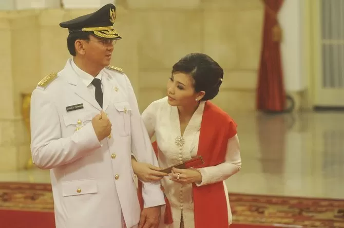 20161104003452-1-ahok-dan-veronica-tan-003-nfi Gugatan Cerai Ahok Keterlaluan?