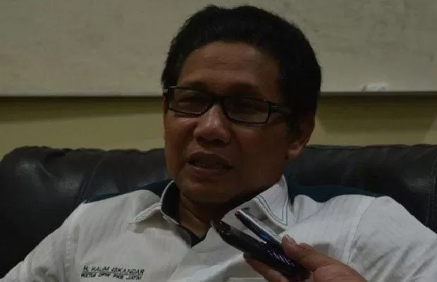 Khofifah Menggertak, Ketua DPRD ‘Ciut’