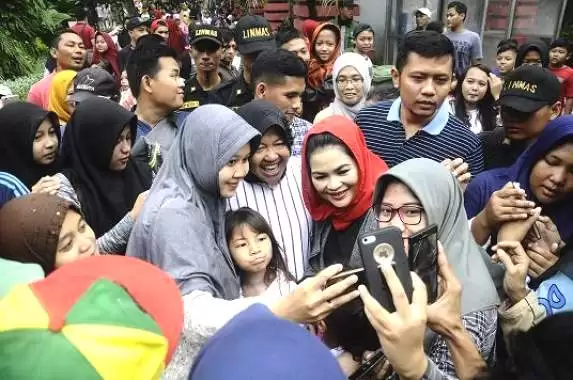 Risma Puti Puti “Nebeng” Popularitas Risma?