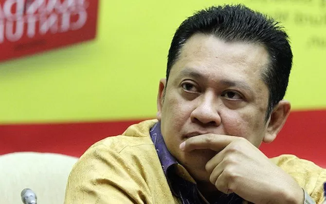 Sumbang Gaji Bamsoet Dermawan