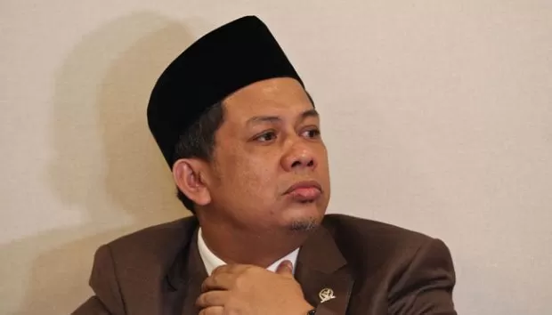 Fahri Nggak Suka Janji Palsu