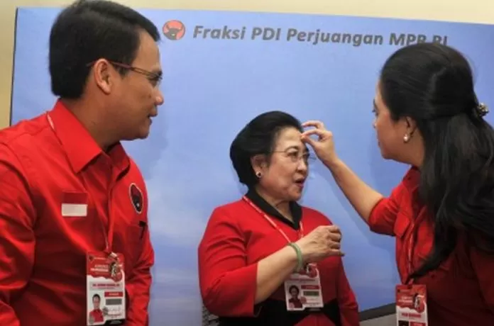 Megawati ‘Cuci Gudang’