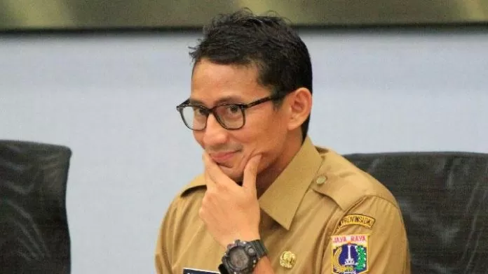 Sandi Sogok Sopir Angkot