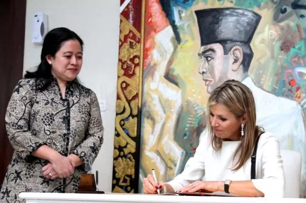 ratu-maxima-kunjungi-kemenko-pmk Puan “Catut” Prestasi Jokowi?