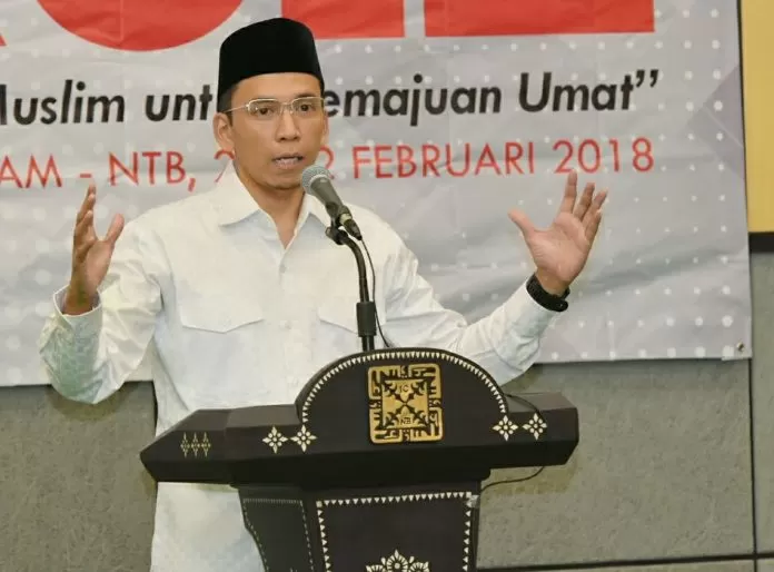 Jalan TGB Menuju Istana