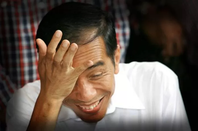 Jokowi ‘Tukang’ Sertifikat Tanah