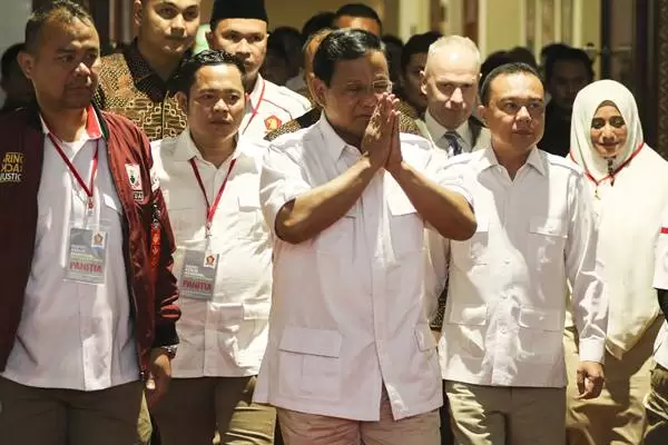 Gaya Politik Iba Prabowo