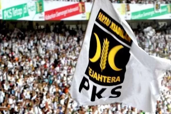 PKS Kibarkan Bendera Putih?