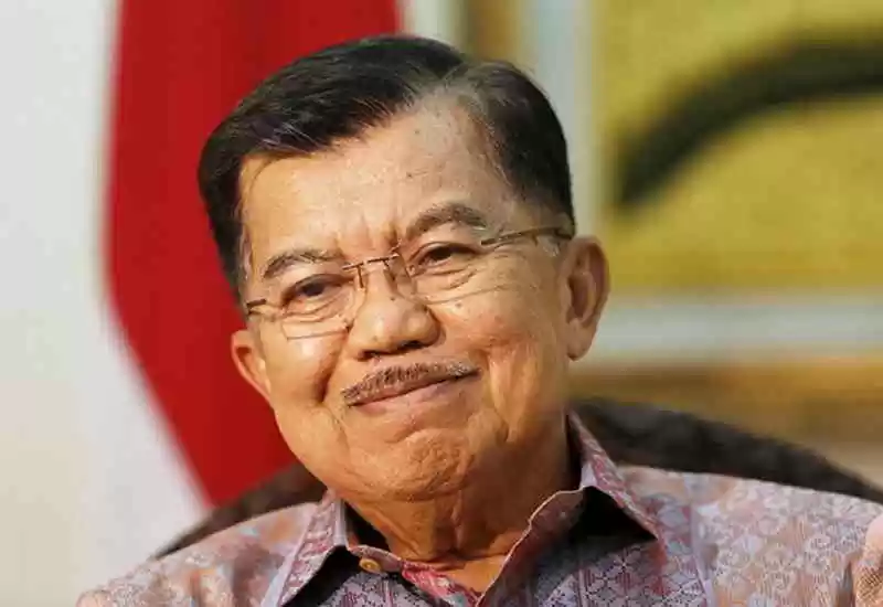 JK Jadi Bunglon Politik