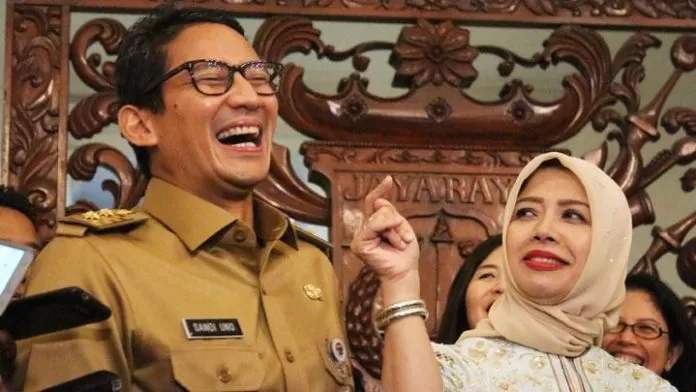 665980_720 Sandiaga Tak Tahan Tawa