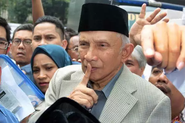 Amien Rais Manusia Sakti