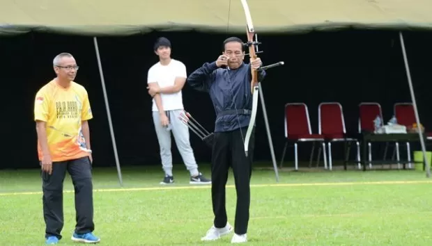 Jokowi Gemas, Pengen Tabok Orang