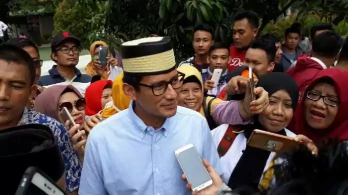 sandiaga-uno_20181101_163535 Sandi Langkahi Makam Goreng Political Manners